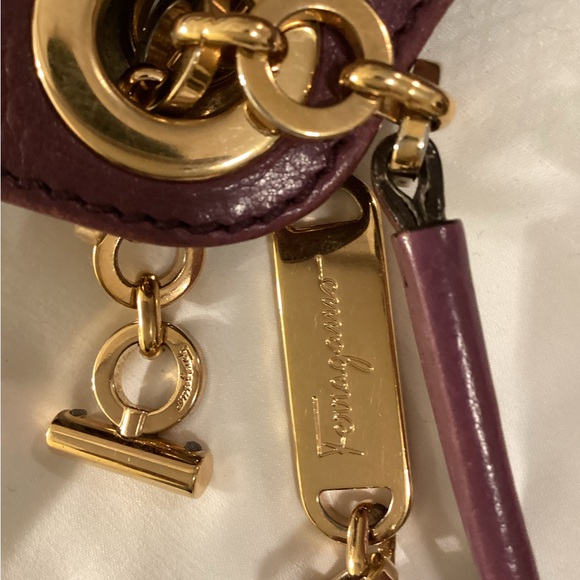 SALVATORE FERRAGAMO
Leather Shoulder Bag - Picture 12 of 14